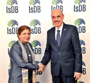  Caretaker Federal Minister for Finance, Revenue, and Economic Affairs, Dr. Shamshad Akhtar met with Chairman of the Islamic Development Bank (IsDB) Group, Dr. Muhammad Sulaiman Al Jasser. The meeting aimed to foster productive discussions on economic cooperation & development initiatives. Both sides explored various avenues to strengthen financial ties and promote economic growth, underscoring the importance of collaboration between Pakistan and the IsDB