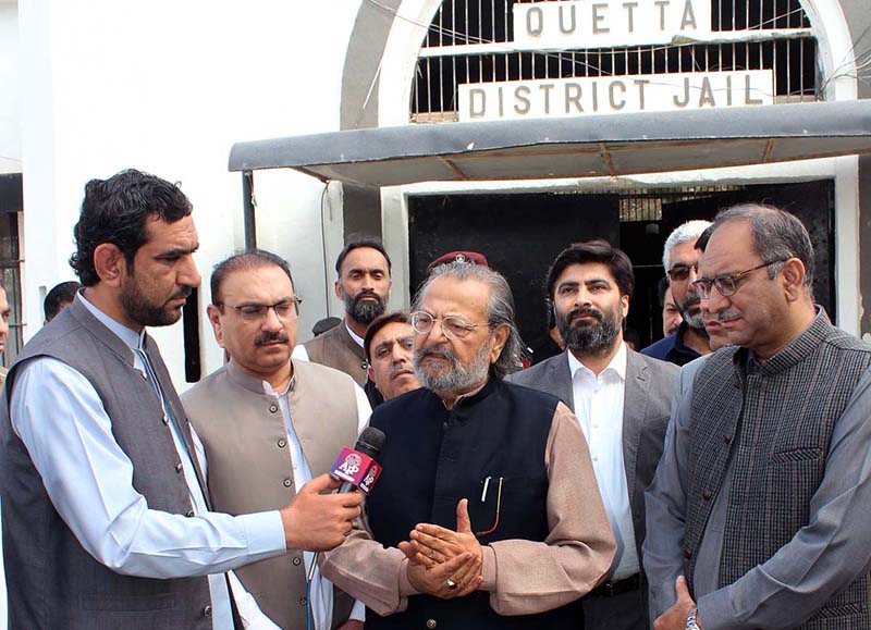 Caretaker Federal Minister for Education and Professional Training Madad Ali Sindi viewing artwork made by prisoners during his visit to Central Jail.