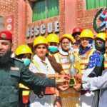District Emergency Officer Rescue 1122 Mazhar Shah and Director Public Relation Sargodha awarding prizes among winner during Inter Union Council Community Emergency Competition organized by Rescue 1122 Sargodha held in Rescue Main Office at University Road