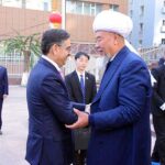 Caretaker Prime Minister Anwaar-ul-Haq Kakar meets Mr. Abdureqip Tumulniyaz, Imam of Hangyang Mosque and Dean of Xinjiang Islamic Institute.