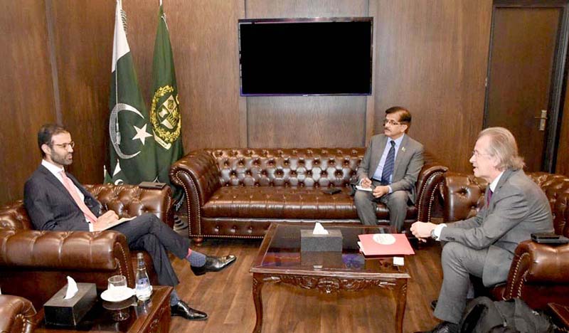 Caretaker Federal Minister for Water Resources, Ahmad Irfan Aslam in a meeting with the President of International Association for Hydro-Environment Engineering and Research regarding water related issues. Chairman Flood Commission, Mr. Ahmad Kamal is also present in the meeting.