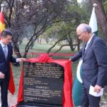 Ambassador of Pakistan to China, Moin ul Haq inaugurating the newly constructed Replica of Alamgiri Gate at World Park