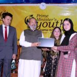 Caretaker Federal Minster for Education and Professional Training Madad Ali Sindhi distributing laptops among students under PM’s youth laptop scheme at Sardar Bahadur Khan Women’s University Quetta