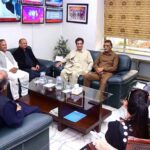 EDG/PIO Dr. Tariq Mahmood Khan in a meeting with a delegation of All Pakistan Newspaper Employees Confederation at PID Headquarters