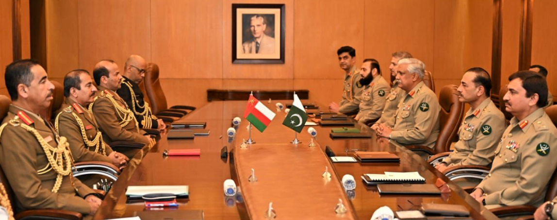 Commander Royal Army of Oman lauds Pakistan's achievements against terrorism