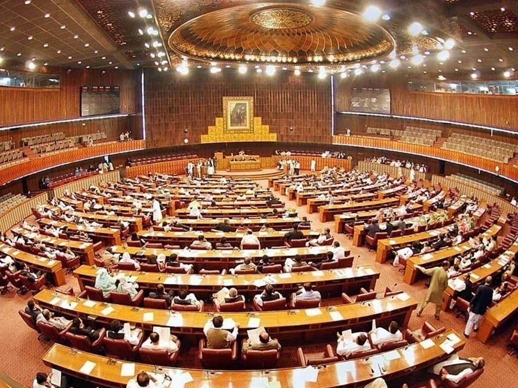 Senate offers Fateha for martyred personnel of law enforcing agencies, Palestinians