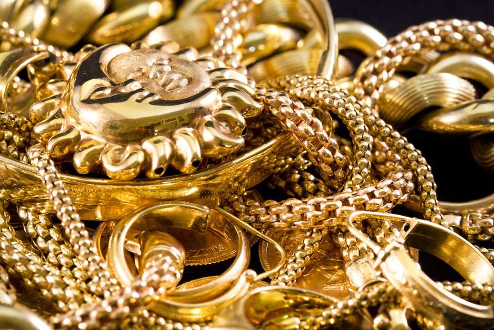 Pakistan Customs seize gold ornaments worth millions at Karachi Airport