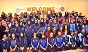 Vice Chancellor University of Sargodha Prof. Dr. Qaisar Abbas talking to players during the inaugural ceremony of All Pakistan Universities Table Tennis (W) Championship 2023 held at University of Sargodha.