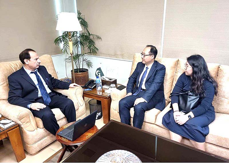 The Chief Executive Officer of U.P.H. Biopharma, Lue FENG called on Federal Health Minister Dr. Nadeem Jan