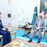 Caretaker Chief Minister Khyber Pakhtunkwa Justice (R) Arshad Hussain called on caretaker Prime Minister Anwaar-ul-Haq Kakar.