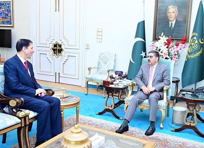 APP12-141123PM-Islamabad Caretaker Chief Minister Khyber Pakhtunkwa Justice (R) Arshad Hussain called on caretaker Prime Minister Anwaar-ul-Haq Kakar.