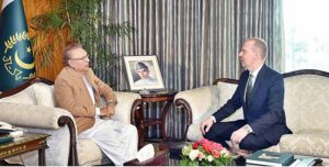 The outgoing Ambassador of the Russian Federation, Danila Ganich called on President Dr. Arif Alvi at Aiwan-e-Sadr.