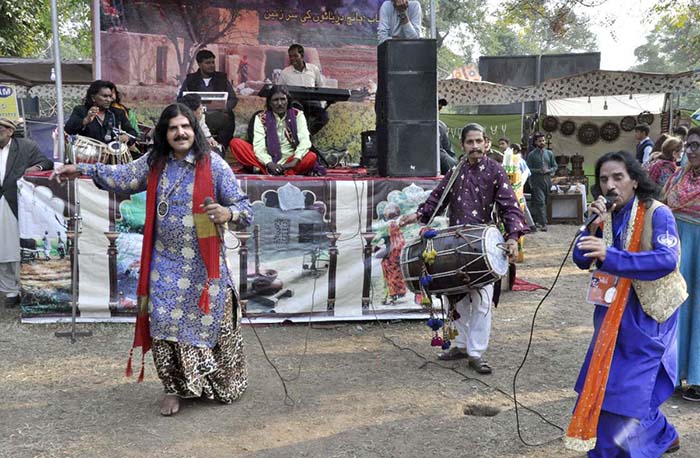 Malaysian delegation visits Punjab pavilion at Lok Mela