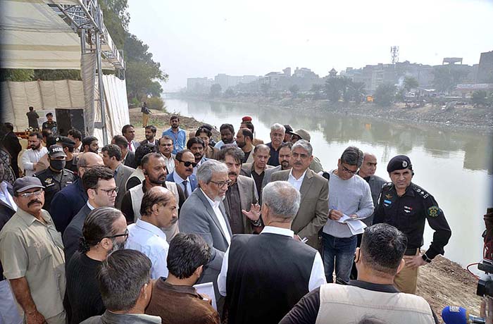 Caretaker Chief Minister Sindh Justice (R) Maqbool Baqir visit at Phuleli canal.