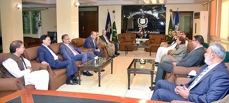 Dr. Tauqeer Hussain Shah, the Executive Director (designate) World Bank called on the Minister for Finance, Revenue and Economic Affairs, Dr. Shamshad Akhtar at the Ministry of Finance to bid fare-well upon the end of his assignment in the country