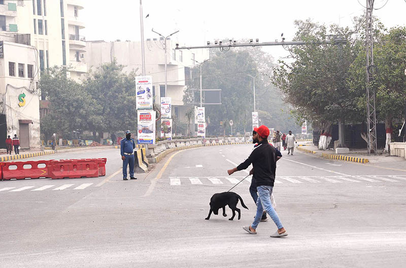 All kinds of traffic has been blocked on Mall Road due to smog.