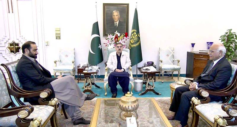Chairperson of BISP Dr. Amjad Saqib and CEO of Dunia Foundation Mian Amir Mehmood called on Caretaker Prime Minister Anwaar-ul-Haq Kakar.