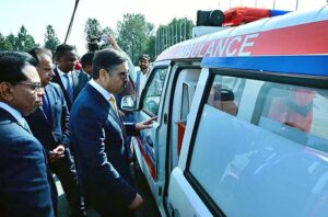 Caretaker Prime Minister Anwaar-ul-Haq Kakar examines the health facilities provided by WHO to the Government of Pakistan.