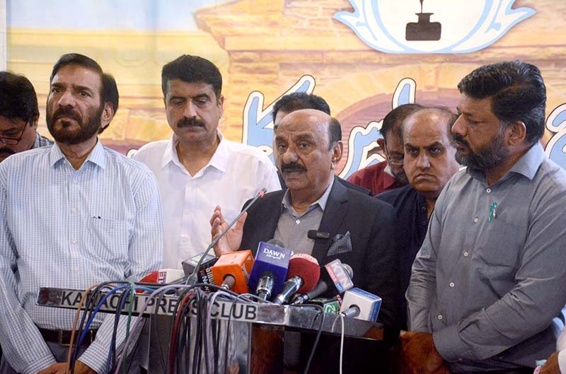 Caretaker Minister for Local Govt, Housing Town Planning & Rehabilitation Mubeen Jumani addresses media persons at Karachi Press Club