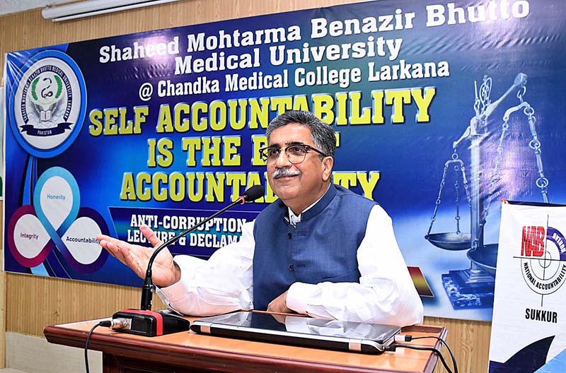 Director General NAB Sukkur, Fayaz Ahmad Qureshi addressing during Painting Poster / Essay Writing / Declamation Competition " Self-Accountability is the Best Accountability" organized by NAB Bureau Sukkur and Shaheed Mohtarma Benazir Bhutto Medical University at CMC Hall