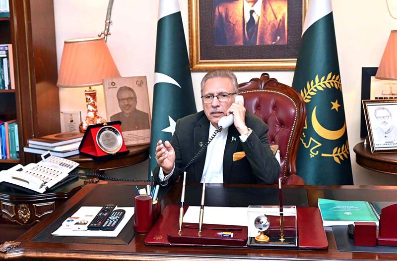 President Dr. Arif Alvi talking to the President of Palestine, Mr. Mahmoud Abbas, at Aiwan-e-Sadr