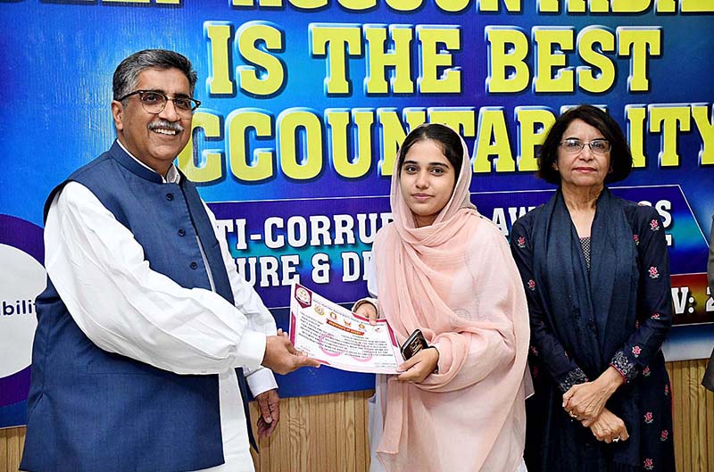 Director General NAB Sukkur, Fayaz Ahmad Qureshi addressing during Painting Poster / Essay Writing / Declamation Competition " Self-Accountability is the Best Accountability" organized by NAB Bureau Sukkur and Shaheed Mohtarma Benazir Bhutto Medical University at CMC Hall