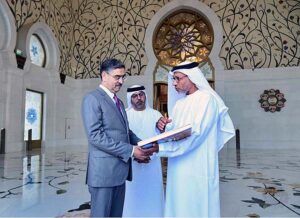 The Caretaker Prime Minister Anwaar-ul-Haq Kakar visits the Sheikh Zayd Grand Mosque