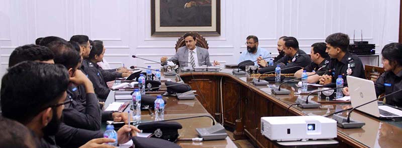 Mayor Karachi Barrister Murtaza Wahab addressing the participants of 50th Specialized Training Program and 26th Command Course Police officers