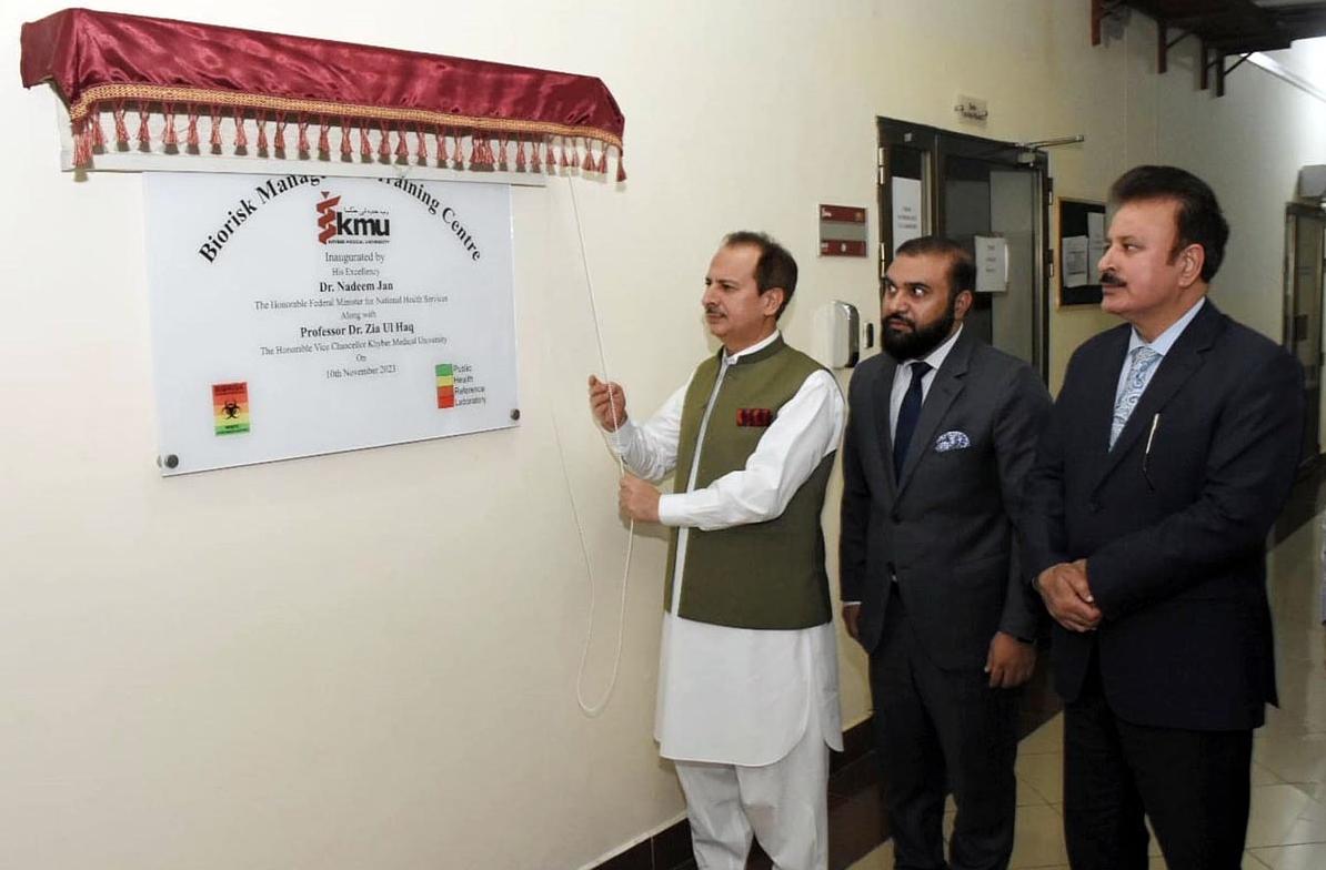 Minister inaugurates bio-safety, BRM training lab at KMU