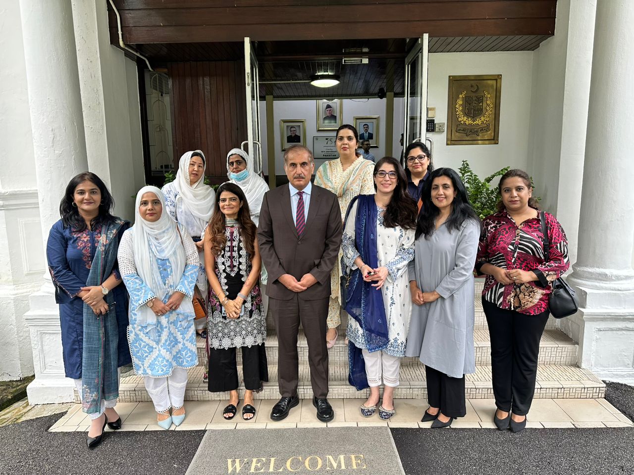 High Commissioner applauds Pakistani women's prowess in various professional fields