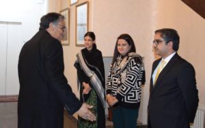 Welfare of overseas Pakistanis, resolution of issues among govt’s top priorities: Caretaker FM