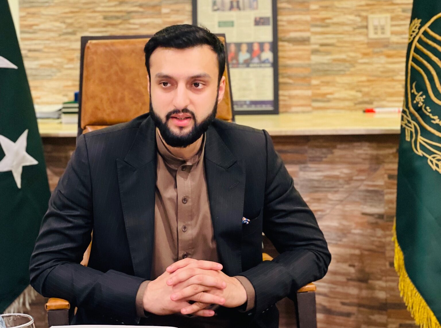 Minister hails decision to provide ebikes to students