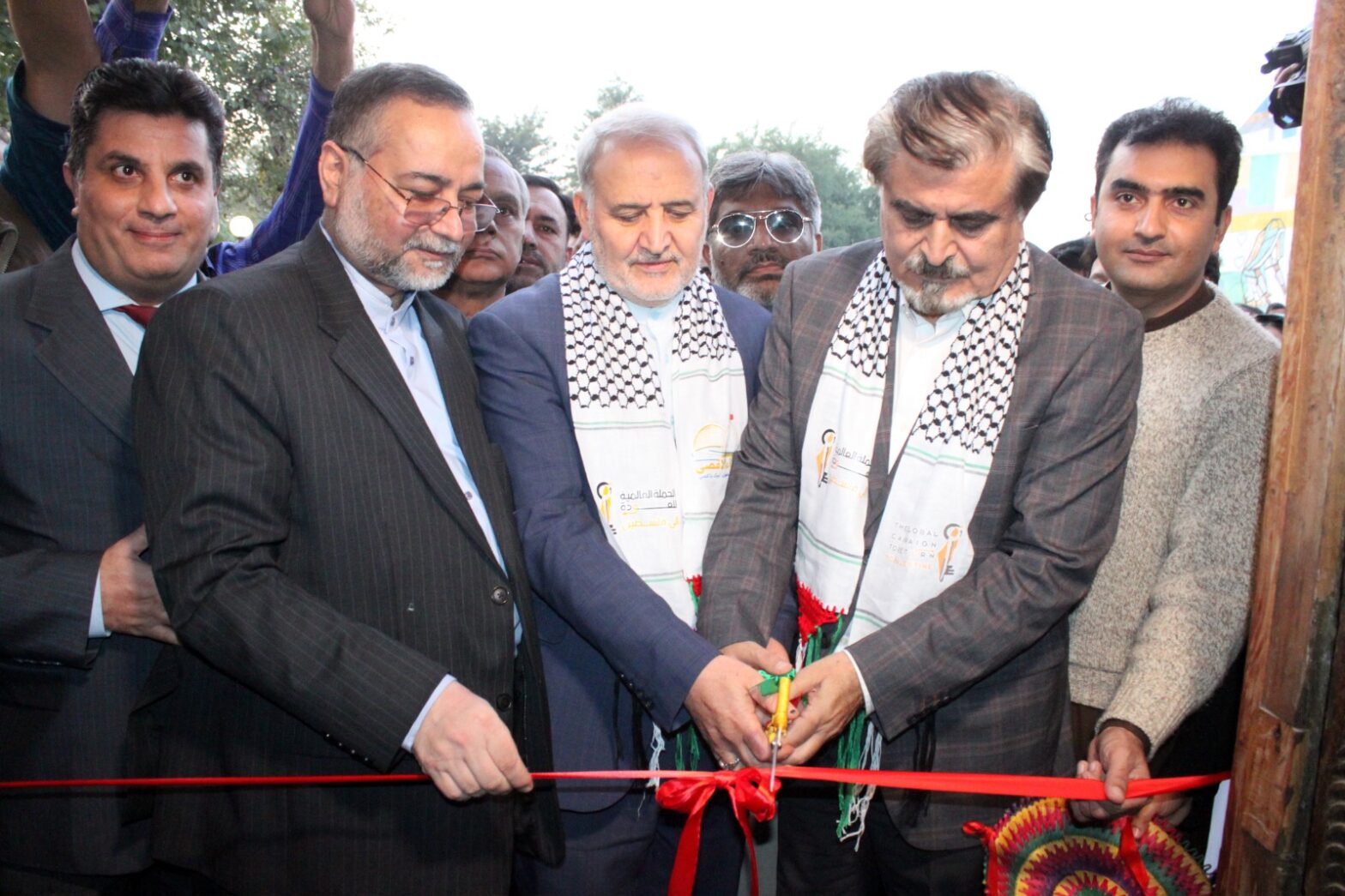 Minister Shah, Iranian ambassador inaugurate Palestine-themed poster exhibition