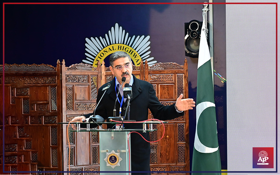 PM Kakar underlines need for attitudinal change to improve police force image