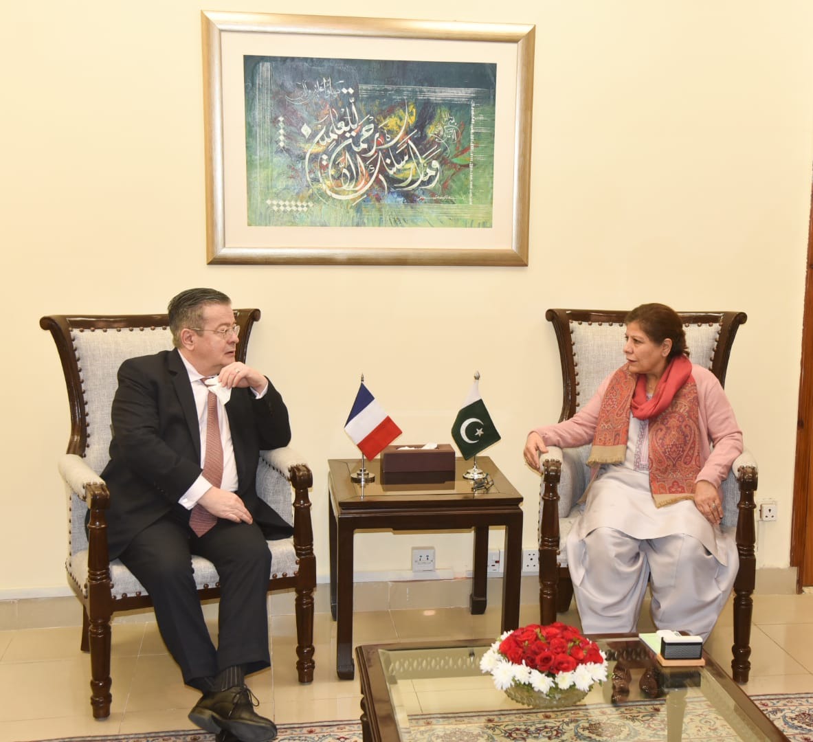 Pakistan, France agree to further boost economic relations