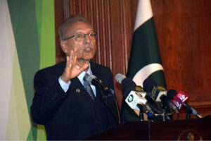 President Dr Arif Alvi addressing the seminar titled 'Role of Insurance Ombudsman in strengthening Business sector' at Governor House