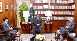 Deputy Governor SBP calls on Caretaker Federal Minister for Commerce and Industries & Production Dr. Gohar Ejaz at Governor House