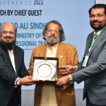 Caretaker Federal Education Minister, Madad Ali Sindhi is being presented with memento during the 1st Annual Conference 2023 “Examination and Assessment Practices in Pakistan