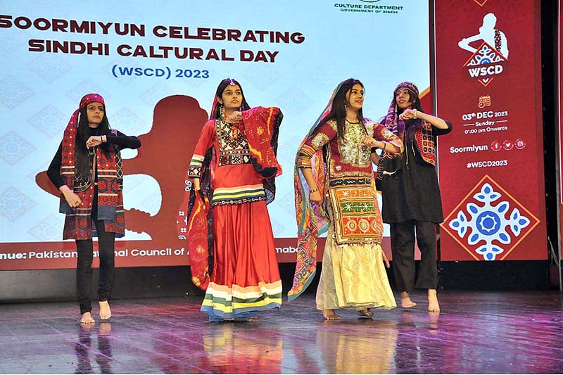 Artists performing a tableau during the Sindhi Cultural Day event organized by Soormiyun at PNCA