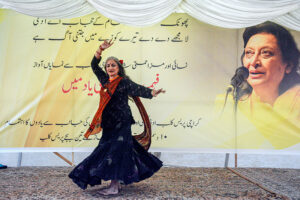 Well-known Television Host and Anchor, Actress Mahtab Akbar Rashdi along with others addressing at the event in memory of writer, author Fehmida Riyaz organized by the Karachi Press Club Adabi Academy and Ahbab-e-Fehmida at Karachi Press Club