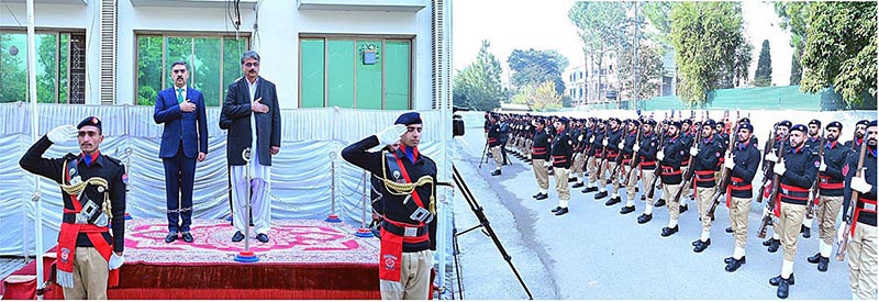 Caretaker Prime Minister Anwaar-ul-Haq Kakar observes the Guard of Honour by the Azad Jammu and Kashmir Police Guards