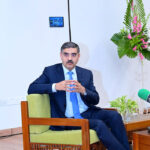 Caretaker Prime Minister Anwaar-ul-Haq Kakar interacting with students and faculty of Aga Khan University.