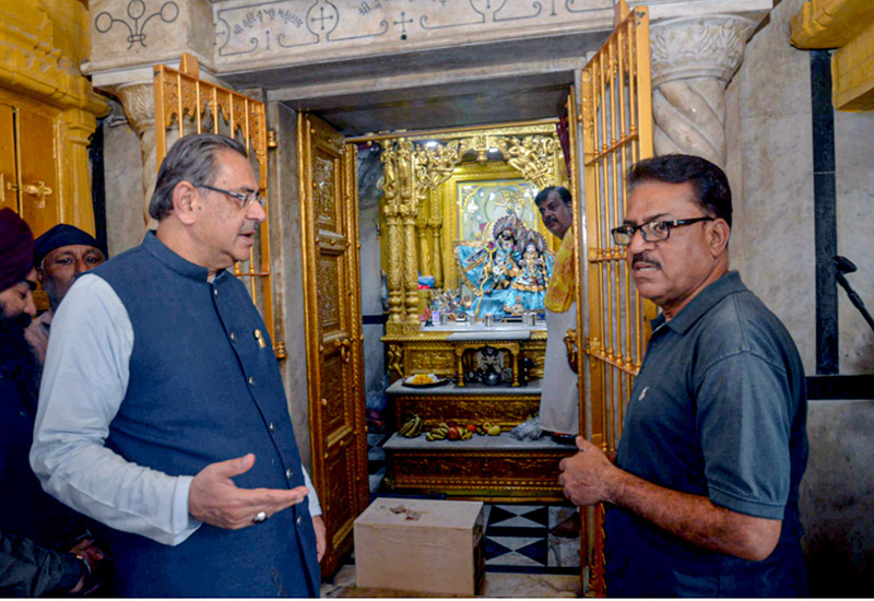 Caretaker Federal Minister for Religious Affairs and Interfaith Harmony Aneeq Ahmed visiting Sawami Narain Mandir