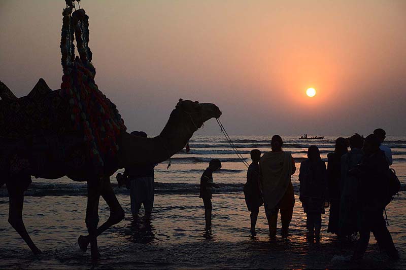 A beautiful view of the last sunset of the year 2023 at Sea view