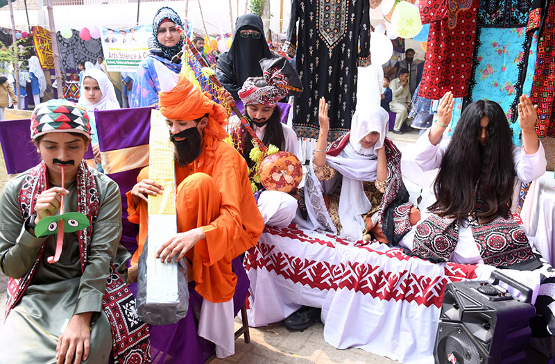 Commissioner Larkana Division Abdul Waheed Sheikh along with Director Schools Education Primary Gulshir Soomro and District Education Officer Primary Anees Rehman Jalbani visiting different cultural stalls after Inauguration the first annual Science, Arts and Cultural Exhibition 2023, organized by District Education Office at Government Boys Primary School Sachal Colony