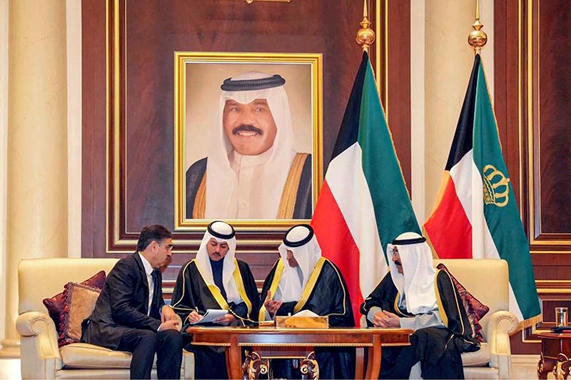 Caretaker Prime Minister Anwaar-ul-Haq Kakar meets with the new Amir of Kuwait His Highness Sheikh Meshal al-Ahmad al-Sabah to offer condolences over the sad demise of the Amir his Highness Nawaf Al-Ahmad Al-Jaber Al-Sabah Caretaker Prime Minister Anwaar-ul-Haq Kakar meets with the new Amir of Kuwait His Highness Sheikh Meshal al-Ahmad al-Sabah to offer condolences over the sad demise of the Amir his Highness Nawaf Al-Ahmad Al-Jaber Al-Sabah