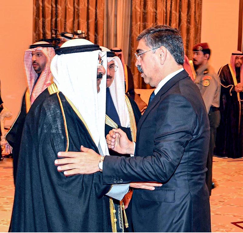 Caretaker Prime Minister Anwaar-ul-Haq Kakar meets with the new Amir of Kuwait His Highness Sheikh Meshal al-Ahmad al-Sabah to offer condolences over the sad demise of the Amir his Highness Nawaf Al-Ahmad Al-Jaber Al-Sabah Caretaker Prime Minister Anwaar-ul-Haq Kakar meets with the new Amir of Kuwait His Highness Sheikh Meshal al-Ahmad al-Sabah to offer condolences over the sad demise of the Amir his Highness Nawaf Al-Ahmad Al-Jaber Al-Sabah