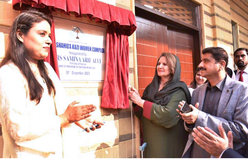 First Lady Begum Samina Alvi inaugurating the Professor Shahida Kazi Women Complex at Karachi Press Club