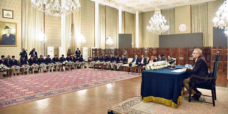 President Dr Arif Alvi speaking to the students of Balochistan Residential College, Loralai, during an interactive session at Aiwan-e-Sadr