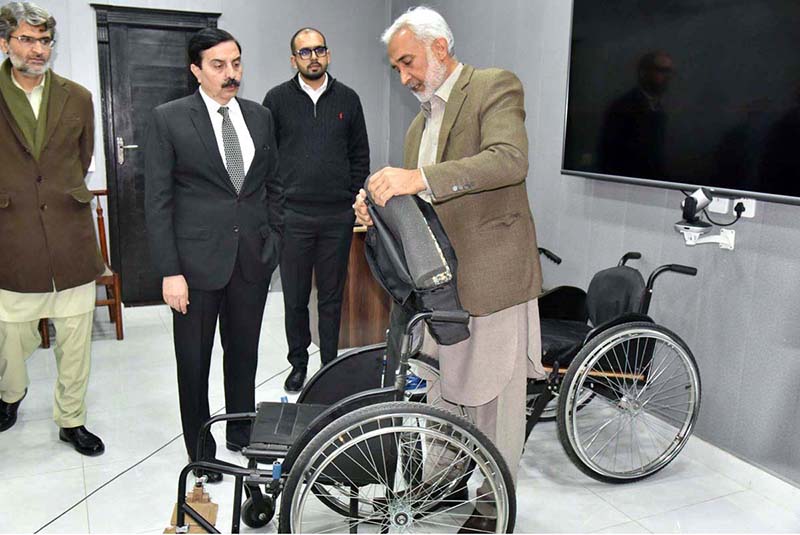 The head office of Pakistan Bait-ul-Mal in Islamabad, in collaboration with the Paraplegic Center Peshawar, conducted specialized training on customized and standard wheelchairs. The Managing Director of Pakistan Bait-ul-Mal, Amir Fida Paracha, and the CEO of Paraplegic center, Muhammad Alias present in the picture taken at this occasion